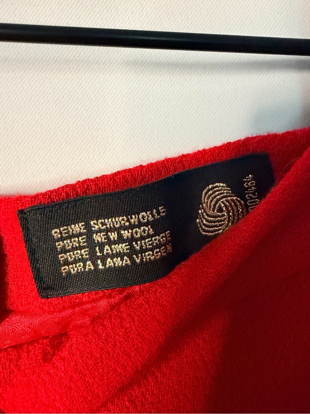 NWT Vintage Escada Pure Wool Red Pencil Skirt | Size 42 / US 12 - Picture 4 of 5